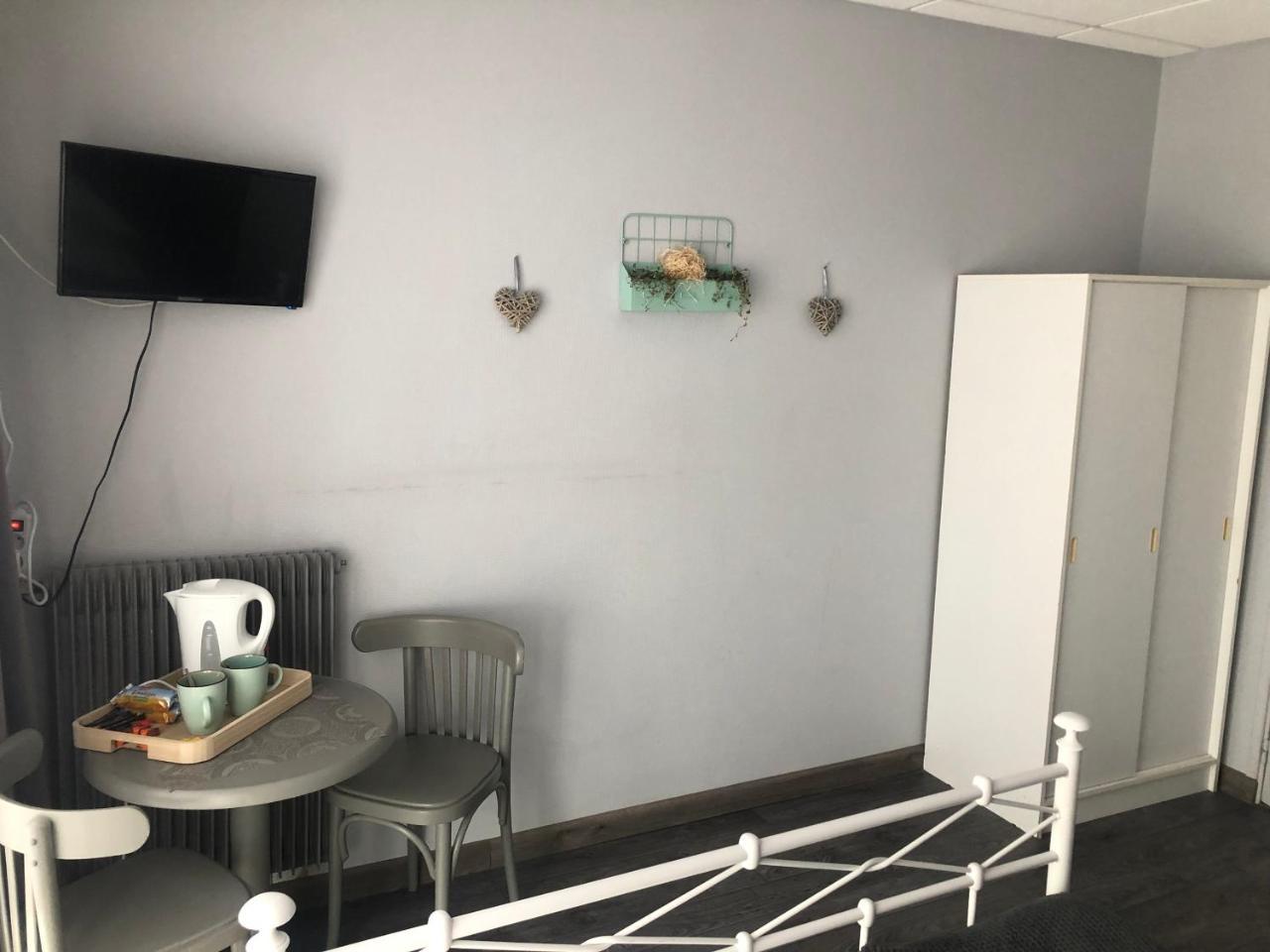 Le Monaclin Hotel Le Portel Bagian luar foto